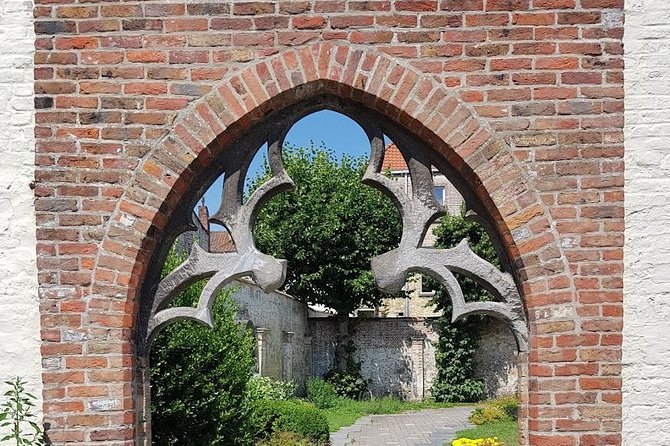 Private Full-Day to Bruges Sightseeing Tour from Amsterdam - Key Points