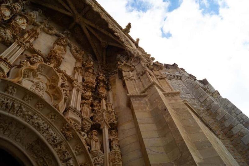 Private Full-Day Tomar Tour with Local Guide + Lunch - Authentic Portuguese Lunch in the Heart of Tomar