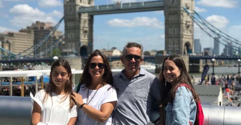 Private Full Day Tour  Fast Track Tower of London and Lunch - Key Points