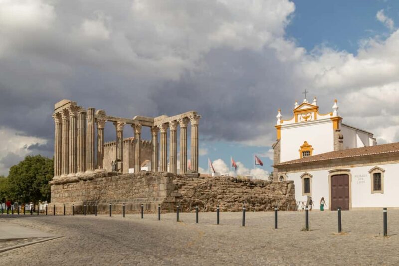 Private Full day tour from Lisbon to Evora with wine tasting - Discover a Cultural Treasure in Évora with a Private Day Trip