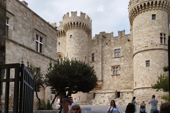 Private Full Day Tour of Rhodes, Lindos and 7 Springs - Convenience of Private Transportation and Onboard Amenities