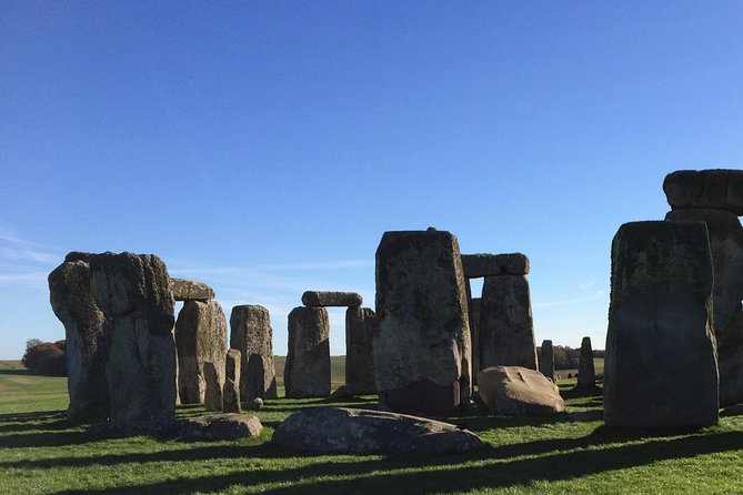 Private Full-Day Tour of Stonehenge and Bath from London - Tour Length and Travel Time