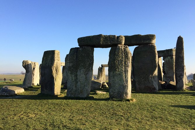 Private Full-Day Tour of Stonehenge and Bath from London - Practical Tips for Booking and Participation