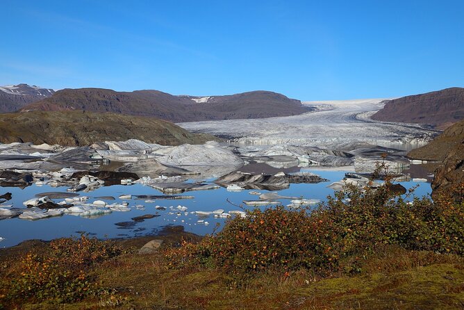 Private Full-Day Tour of the Vatnajökull Glaciers from Höfn - Exploring Heinabergsjokull: Winding Roads and Scenic Views