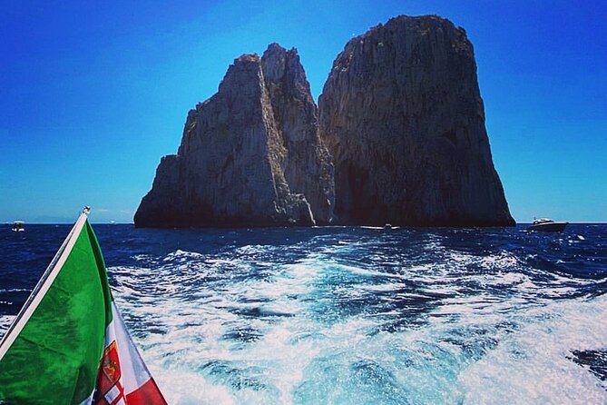 Private full day tour to Capri with grottos - The Food, Beverages, and Onboard Comforts