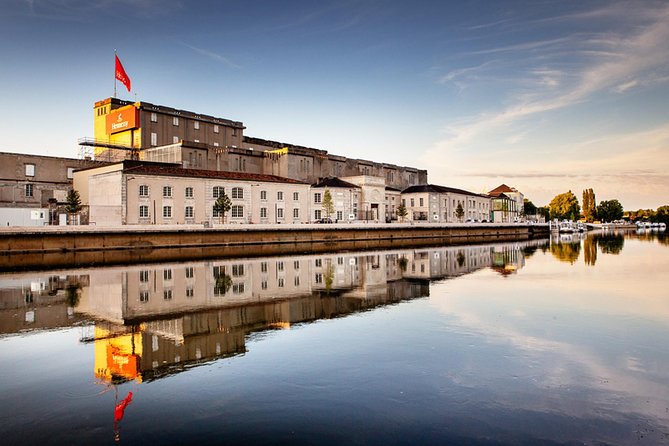 Private Full Day Tour to Cognac from Bordeaux - Enjoy French Cuisine at La Distillerie