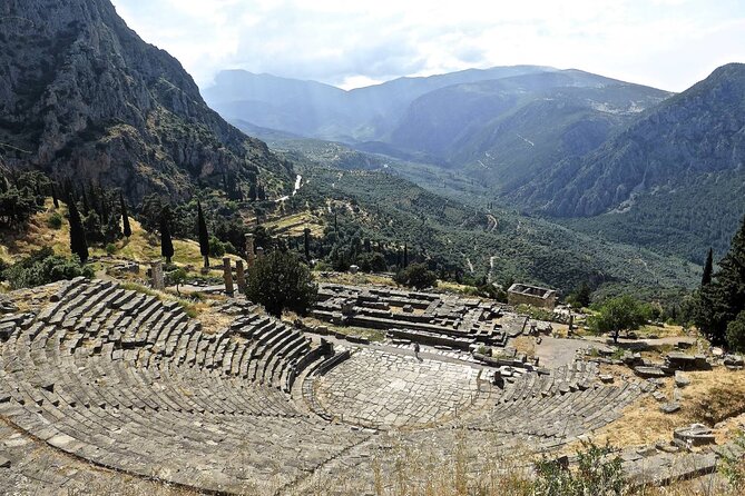 Private Full Day Tour to Delphi - Lunch Break at a Local Delphi Restaurant