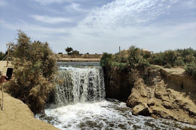 Private Full Day Tour to Fayoum Oasis with Transfer Included - Wadi El-Rayan Waterfalls and Lake Boat Ride