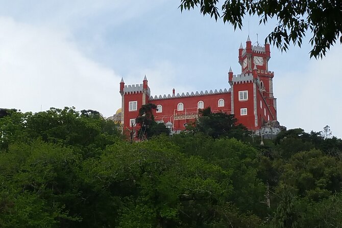 Private Full-Day Tour to Sintra and Cascais - Lunch by the Ocean at Praia das Macas