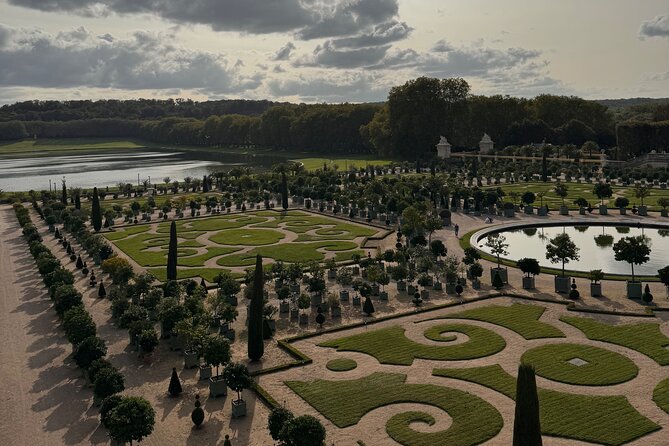 Private Full Day Tour to Versailles and Giverny from Paris with Hotel Pick Up - Accessibility, Duration, and Group Size