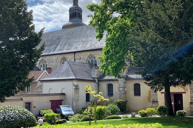 Private Full Day Tour - Visit of 3 Champagne Growers from Reims. - Lunch at a French Bistronomic Restaurant in Épernay