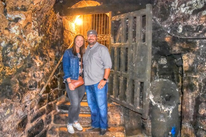 Private Full Day Wine Tour in Rioja - Visiting the Land: Vineyard Experiences and Land Connection