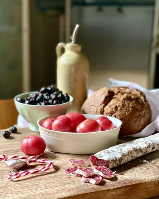 PRIVATE GASTRONOMIC EXPERIENCE IN A LOCAL HOME - Why This Experience Stands Out Among Catalan Food Tours