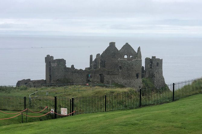 Private Giants Causeway & Antrim Coast Tour - Experience Irish Whiskey and Film Locations in One Day