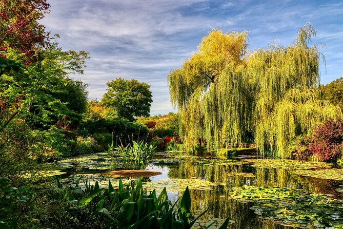 Private Giverny Half-day Trip from Paris by Mercedes Lunch option - Key Points