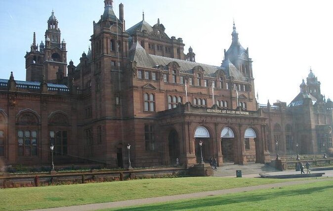 Private Glasgow West End Tour: Arts and Culture - Discovering Kelvingrove Art Gallery and Museum