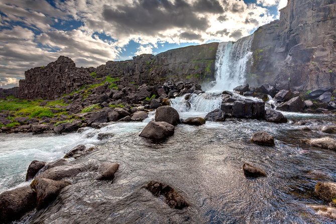 Private Golden Circle & Secret Lagoon tour from Reykjavik - Comfort and Connectivity: Onboard Wi-Fi and Hassle-Free Transfers