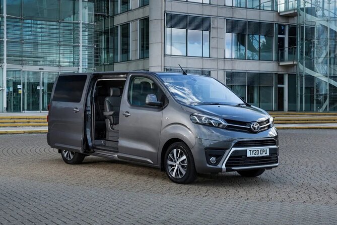 Private Golden Circle & Sky Lagoon Transfer and lunch (Up to 8 P) - Explore Iceland’s Golden Circle with Ease and Comfort