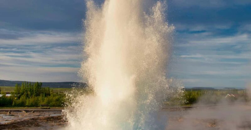 Private Golden Circle Tour With Experienced Tour Guide - Starting Point and Transport Comfort