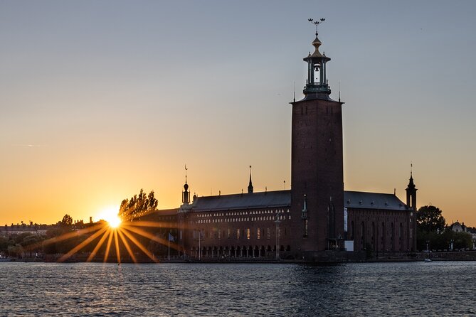 Private Golden Hour Photo Walk in Stockholm - What to Bring and What’s Included