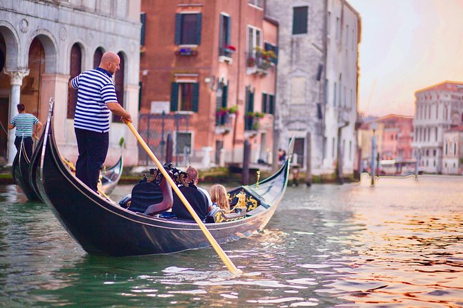 Private Gondola Ride in Venice - Practical Details: Booking, Cancellation, and Group Size