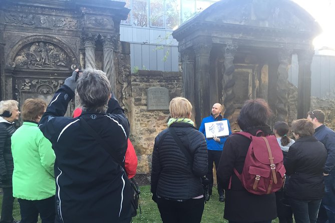 Private Greyfriars Kirkyard tour - 'Meet' the dead of Old Edinburgh! - Practical Details: Meeting Point and Accessibility