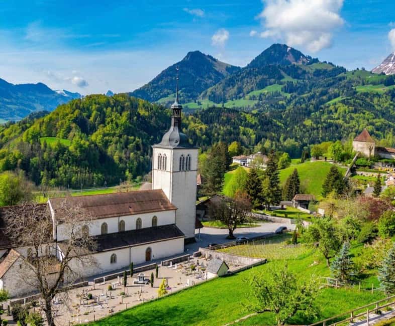 Private Gruyères Cheese, Chocolate & Castle Day Trip - Scenic Drives and Photo Opportunities