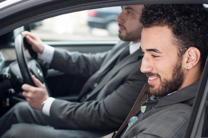 Private Guernsey Arrival Transfer - Airport to Hotel / Accommodation - Booking and Flexibility with Free Cancellation