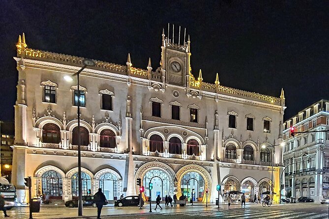 Private Guided 8 hours Tour in Lisbon - Discovering the Church of Saint Anthony in Alfama