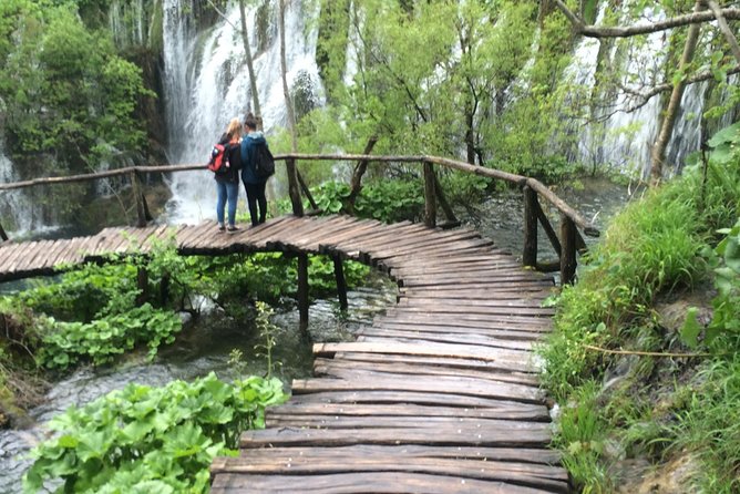 Private Guided Day Tour of Plitvice National Park from Zagreb - Key Points