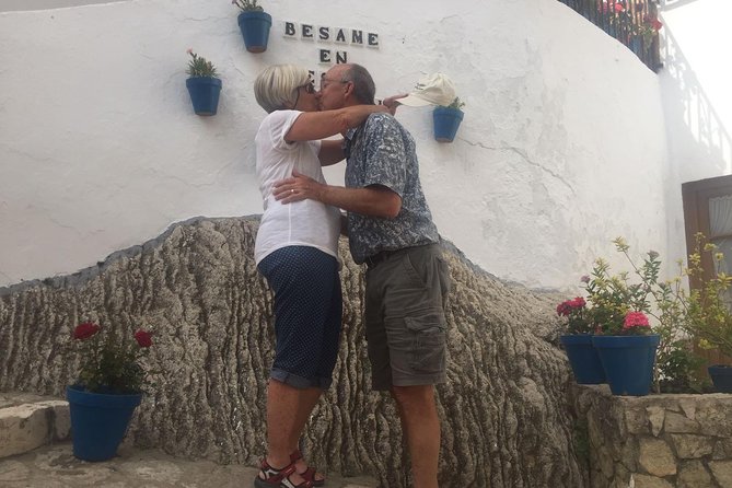 Private Guided Day Trip to the White Villages and Ronda from Seville - Visiting Arcos de la Frontera on the Return Journey