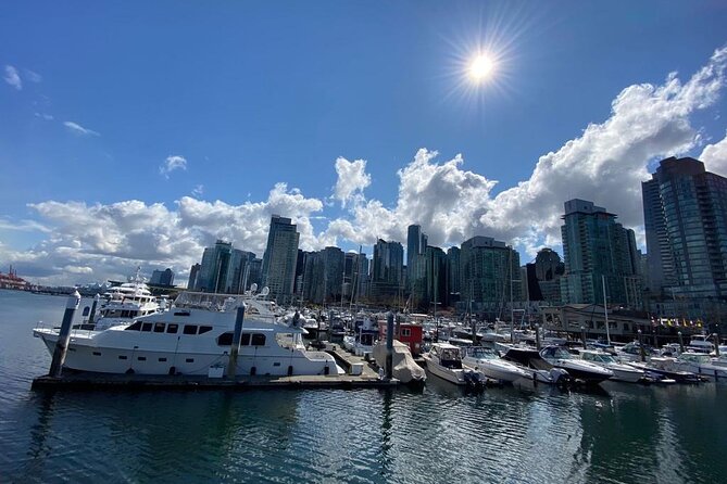 Private Guided Grand City Tour in Vancouver - Relaxing at English Bay Beach and the Stanley Park Seawall