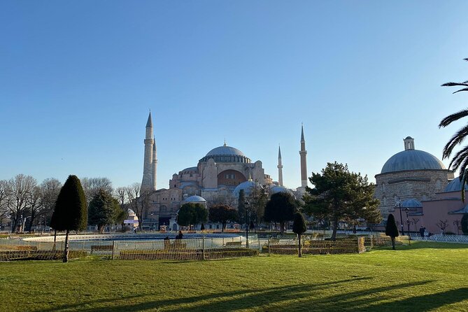 Private Guided Highlights of Istanbul 1.5 Day Tour - The Blue Mosque: Istanbul’s Architectural Icon