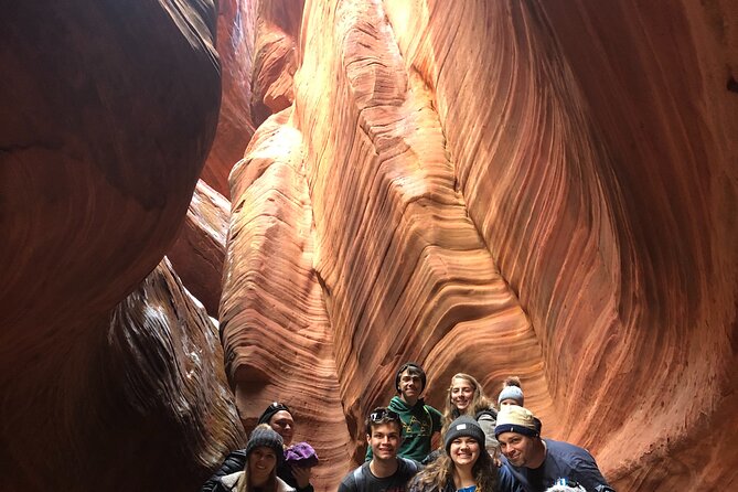 Private Guided Hike through Peekaboo Slot Canyon - What the Guided Tour Offers in Terms of Expertise