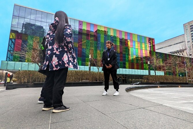 Private Guided Old Montréal and Downtown Walking Tour - Explore Montreal’s Old Town and Downtown with a Private Guide