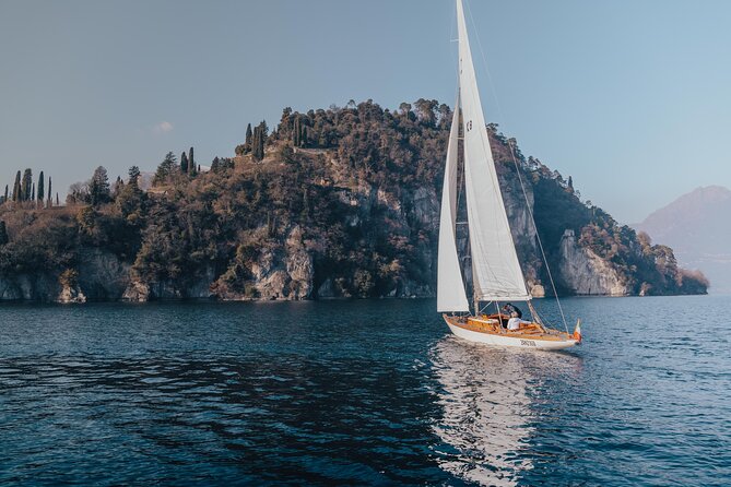 Private Guided Sailing Boat Tour on Lake Como with Aperitif - The Aperitif and Onboard Service