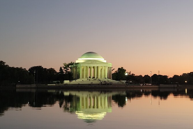 Private Guided Sunset Tour in Washington DC - The Lincoln Memorial and Reflecting Pools