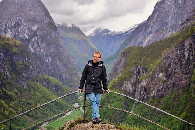 PRIVATE GUIDED TOUR: Highlights of Norway  Trip to the Sognefjord  SUMMER - Witnessing the Twin Waterfalls at Stalheimsfossen and Sivlefossen