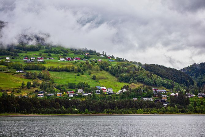 PRIVATE GUIDED TOUR: Highlights of Norway  Trip to the Sognefjord  WINTER - Explore Norway’s Spectacular Winter Landscapes in Comfort and Style