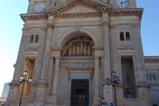 Private guided tour in Alberobello with free tasting: discovering the trulli - Logistics and Meeting Points