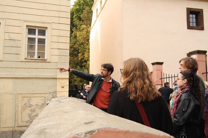 Private Guided Tour in the Little Side District of Prague - Key Points