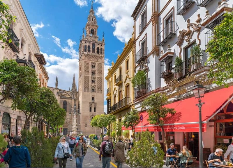 Private Guided Tour of Complete Seville and Jewish Quarter - Experience the Guadalquivir River and Torre del Oro