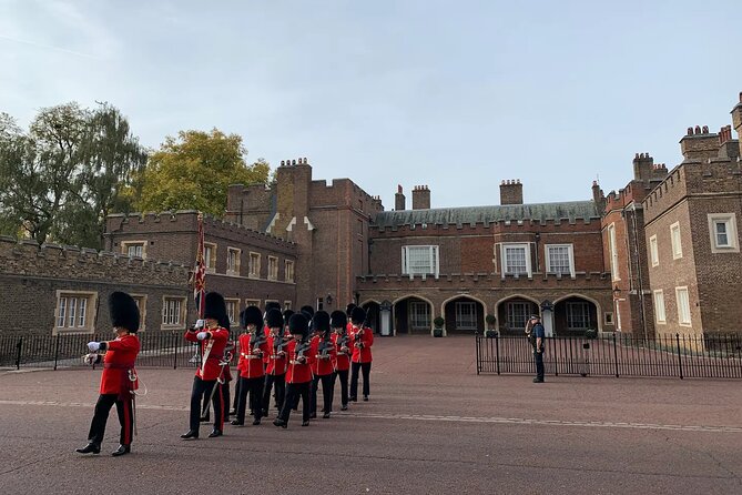 Private Guided Tour of London Landmarks - English or Italian -