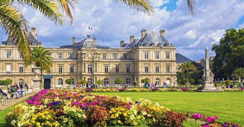 Private Guided Tour of Luxembourg Gardens & Panthéon Tickets - The Iconic Place du Panthéon and Nearby Landmarks