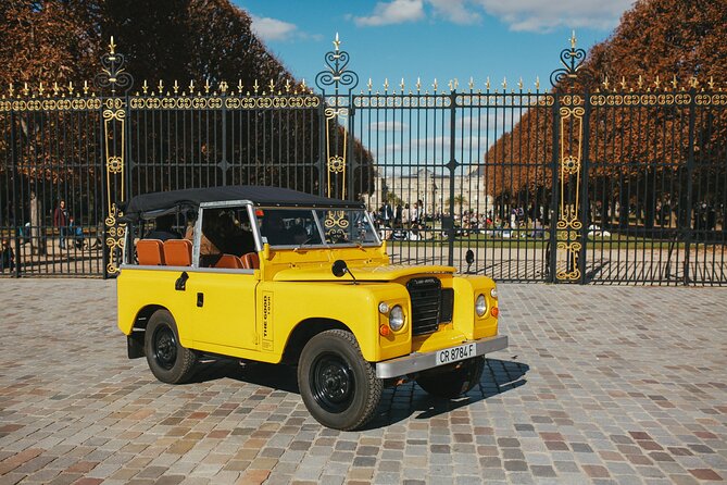 Private Guided Tour of Paris in a Vintage Land Rover - Key Points