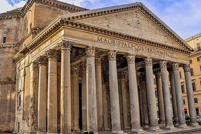 Private Guided Tour of Rome City Highlights Coliseum and Forums - Exploring the Monuments of the Roman Forum