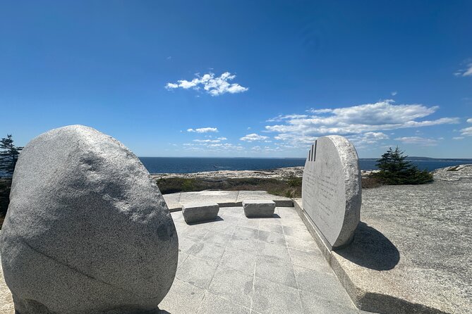 Private Guided Tour: Peggys Cove, Mahone Bay, Lunenburg & Ovens - Discovering Lunenburg’s UNESCO Heritage District