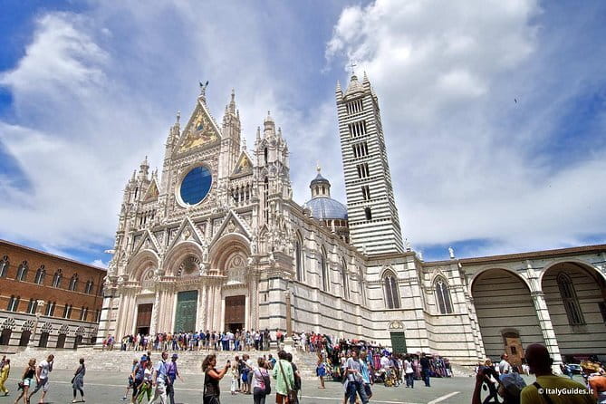 Private guided tour: Siena San Gimignano and Chianti - Tasting Tuscan Wines at Casa Emma