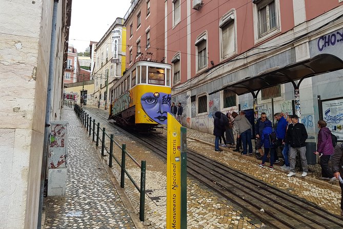 Private guided tour to 7 Colinas and Belém in an electric Tuk Tuk with 4.5 hours. - Navigating Lisbon’s Iconic Elevators and Squares