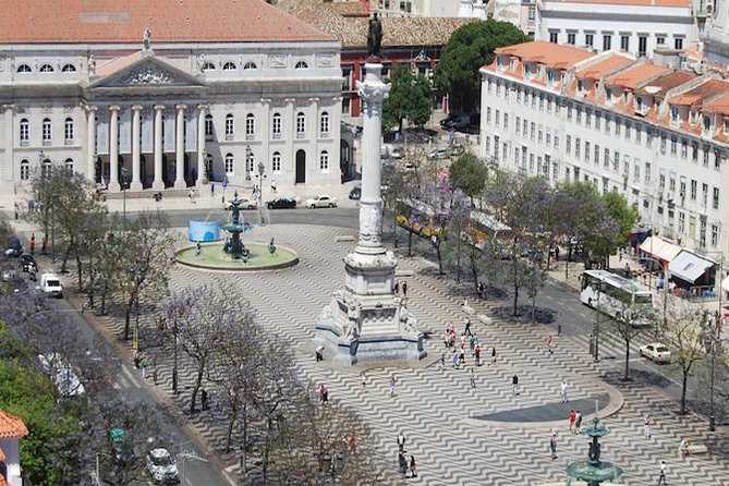 Private guided tour to 7 Colinas and Belém in an electric Tuk Tuk with 4.5 hours. - Visiting Lisbon’s Artistic and Cultural Venues